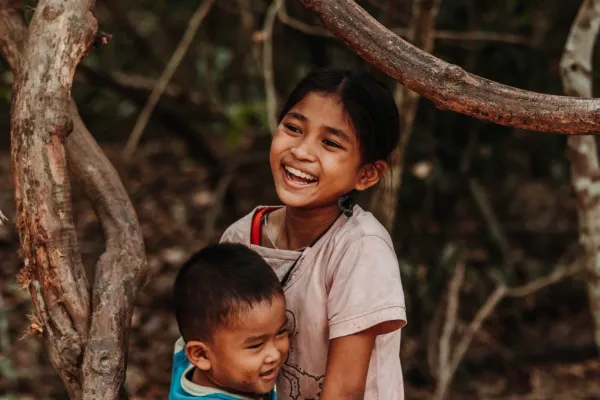 Niños sonriendo